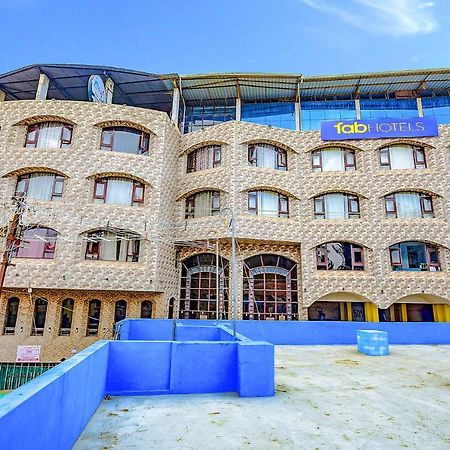 אוטי Fabhotel Khems Shoram Palace Road מראה חיצוני תמונה