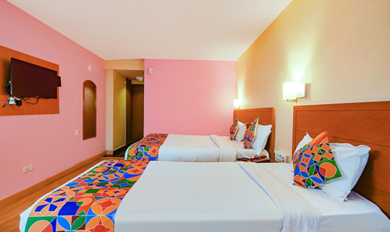 אוטי Fabhotel Khems Shoram Palace Road מראה חיצוני תמונה