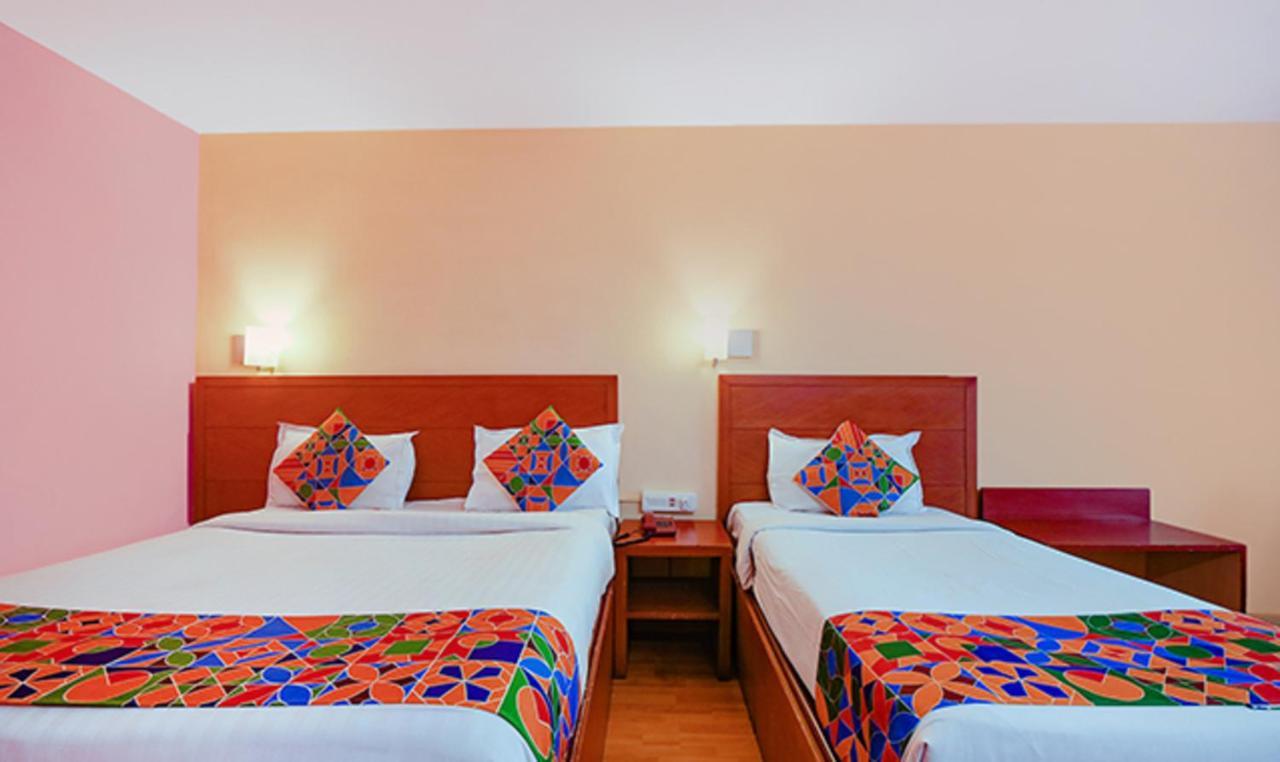 אוטי Fabhotel Khems Shoram Palace Road מראה חיצוני תמונה