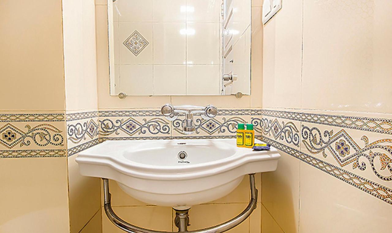 אוטי Fabhotel Khems Shoram Palace Road מראה חיצוני תמונה