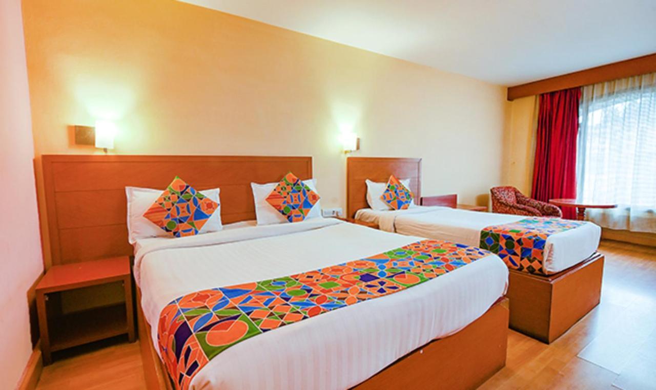אוטי Fabhotel Khems Shoram Palace Road מראה חיצוני תמונה