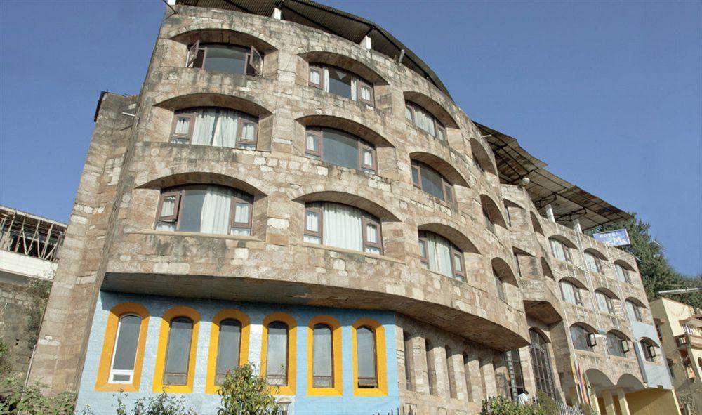 אוטי Fabhotel Khems Shoram Palace Road מראה חיצוני תמונה