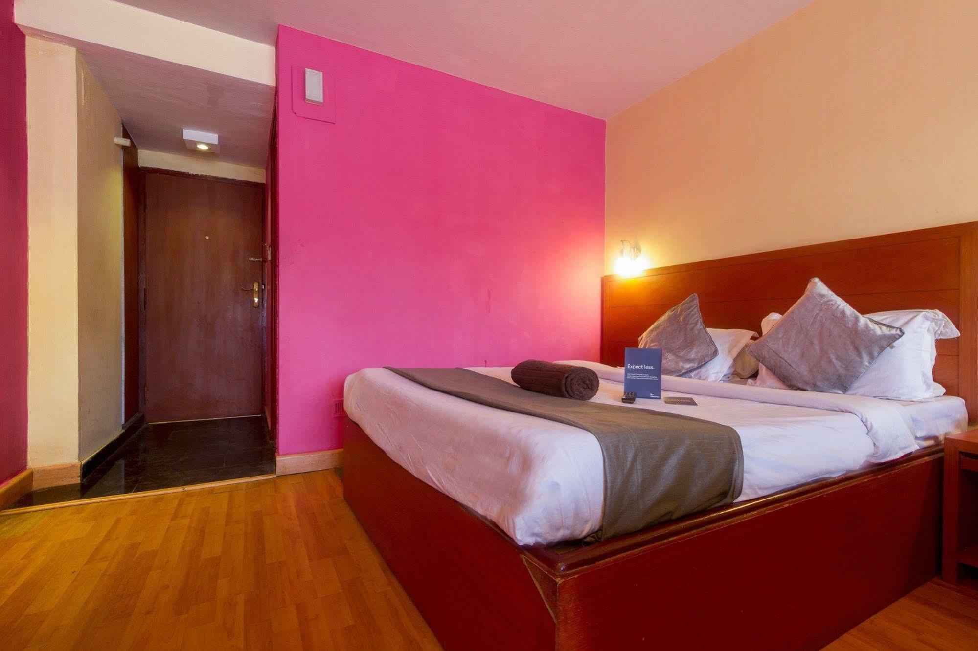 אוטי Fabhotel Khems Shoram Palace Road מראה חיצוני תמונה
